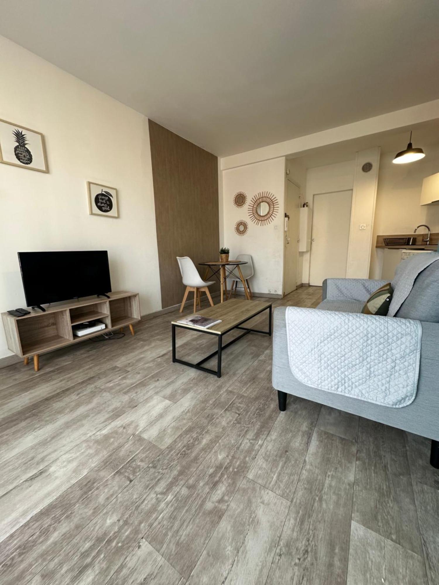 La Cle - Balcon - Climatisation - Wifi - Port - Gare Apartment